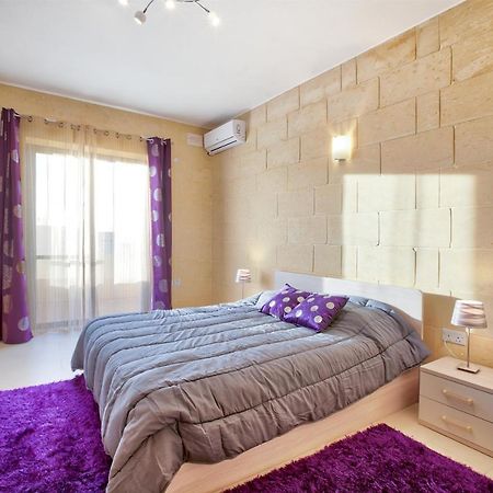 Summer Fields Penthouse With Amazing Views Apartamento Sannat Exterior foto