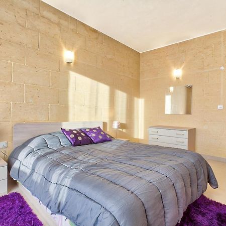 Summer Fields Penthouse With Amazing Views Apartamento Sannat Exterior foto