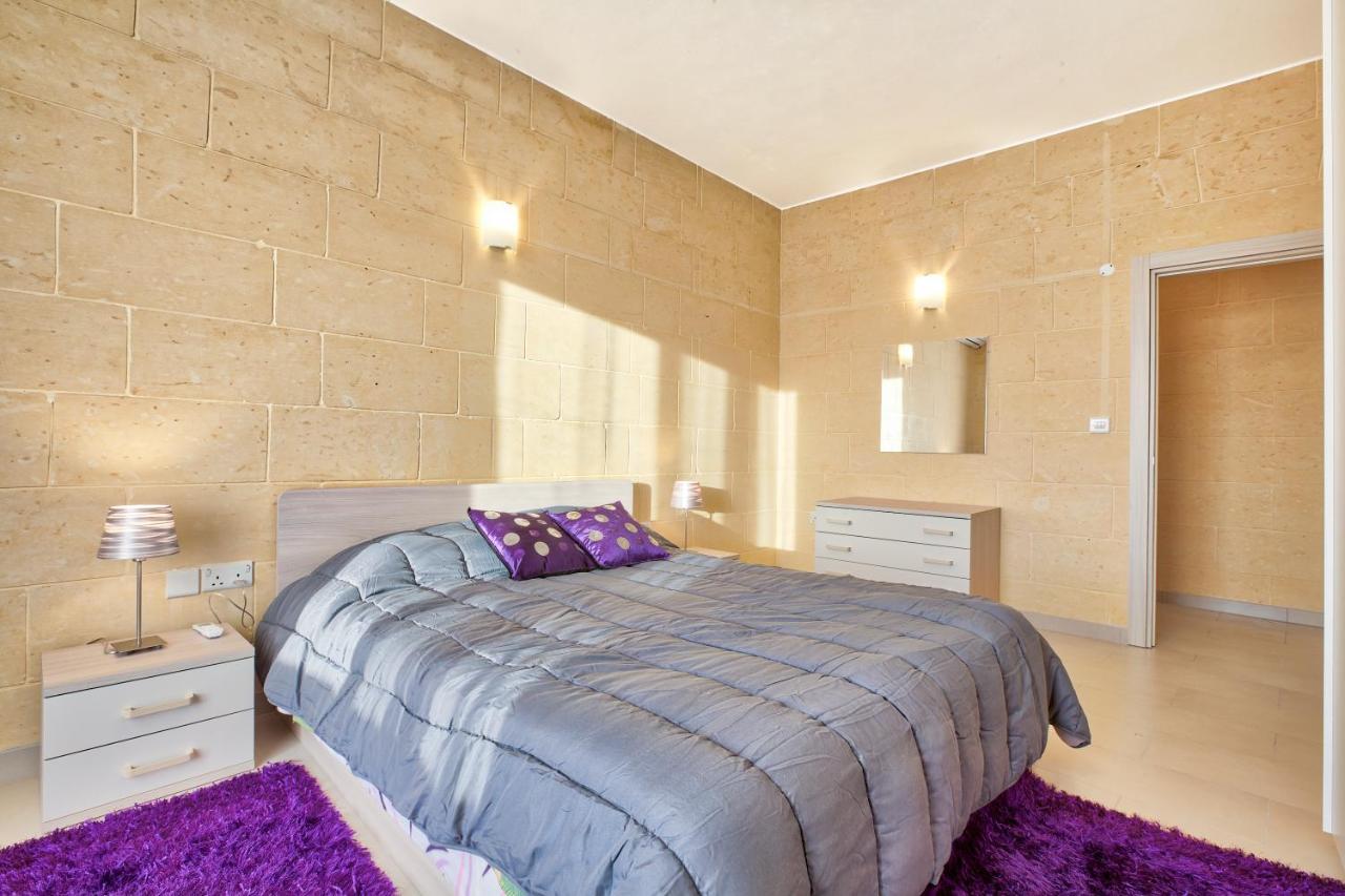 Summer Fields Penthouse With Amazing Views Apartamento Sannat Exterior foto