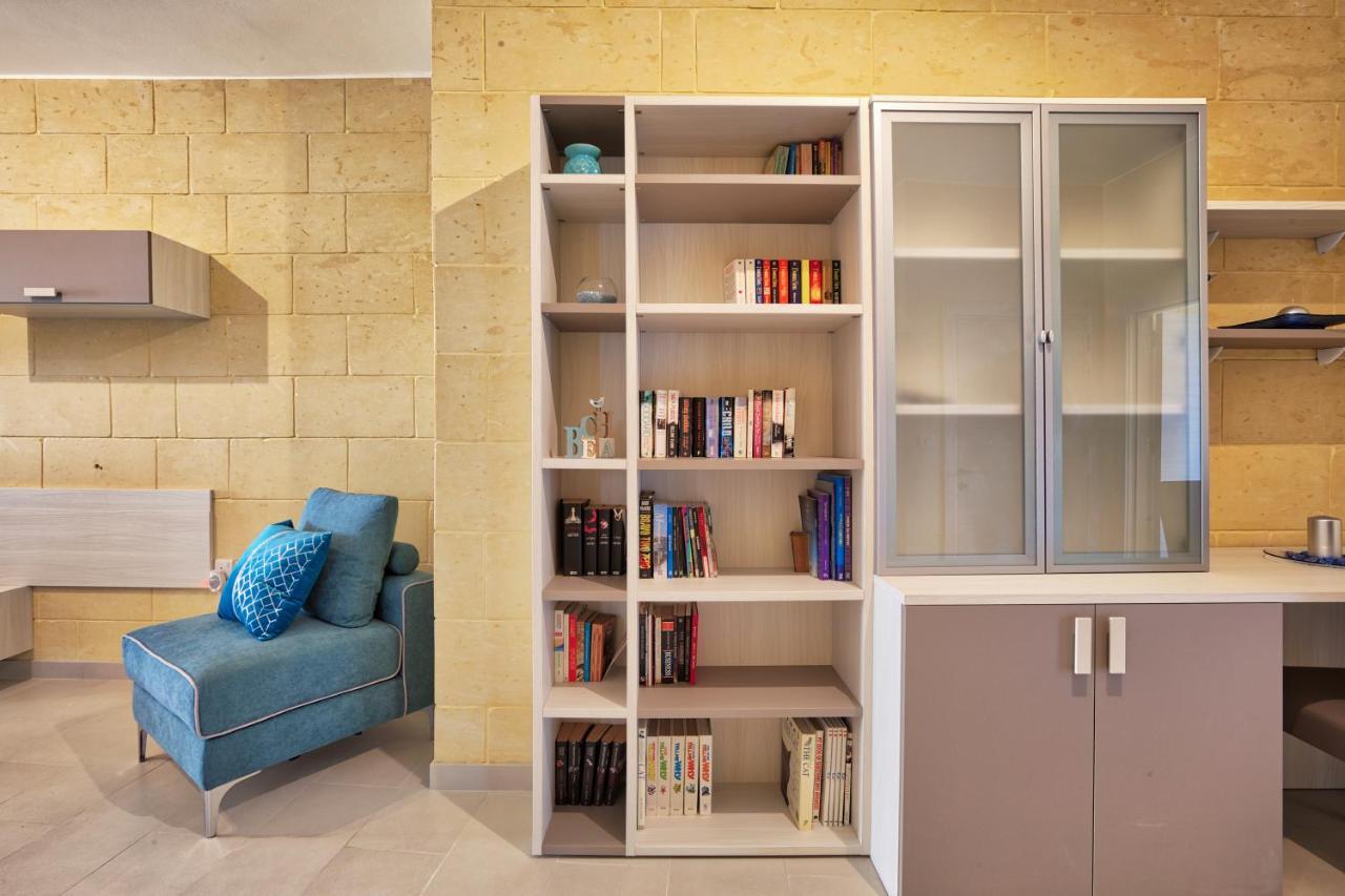 Summer Fields Penthouse With Amazing Views Apartamento Sannat Exterior foto