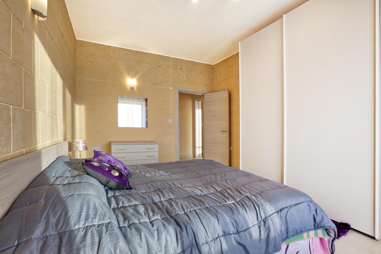 Summer Fields Penthouse With Amazing Views Apartamento Sannat Exterior foto