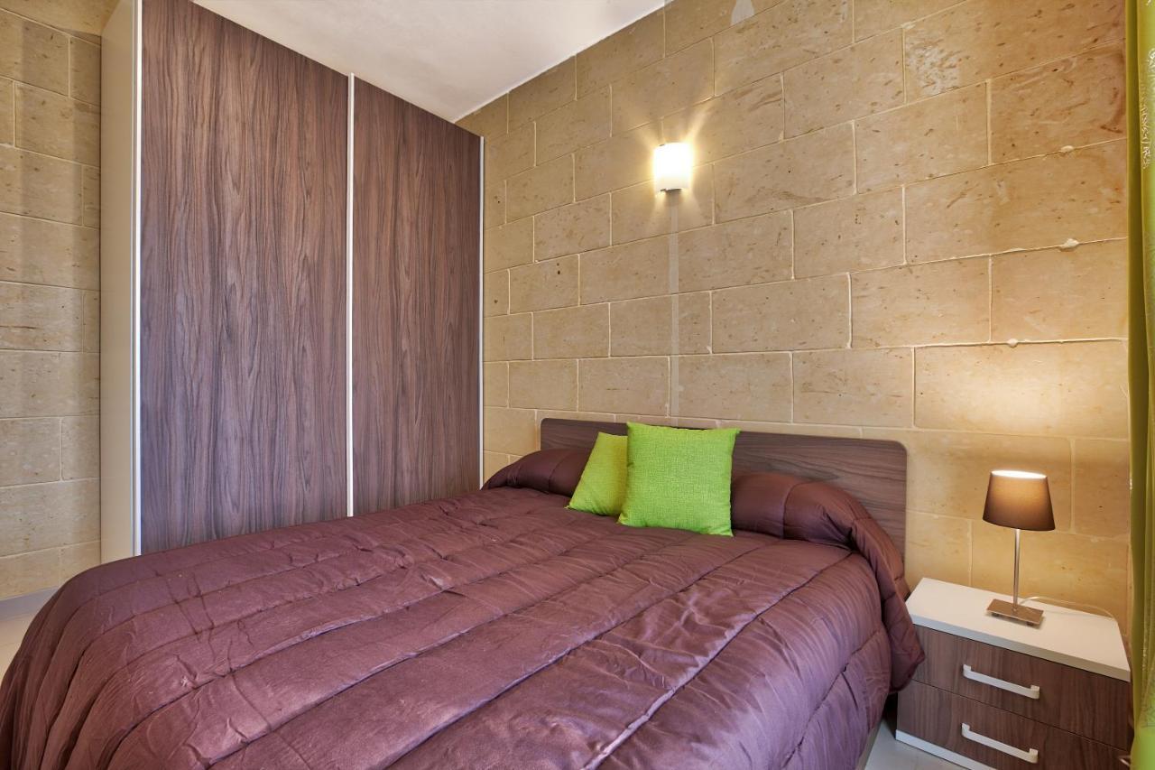 Summer Fields Penthouse With Amazing Views Apartamento Sannat Exterior foto