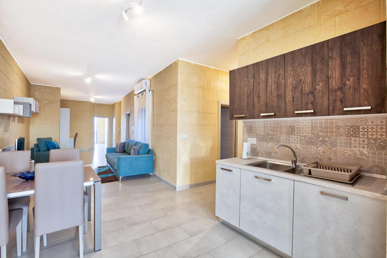 Summer Fields Penthouse With Amazing Views Apartamento Sannat Exterior foto