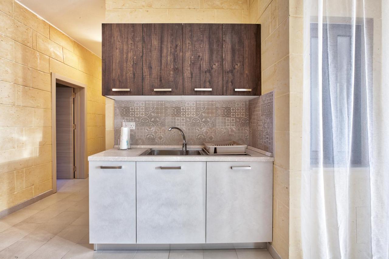 Summer Fields Penthouse With Amazing Views Apartamento Sannat Exterior foto